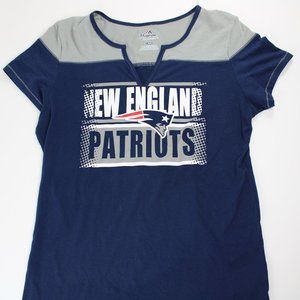 Women's New England Patriots Deep V-Neck Tee Large